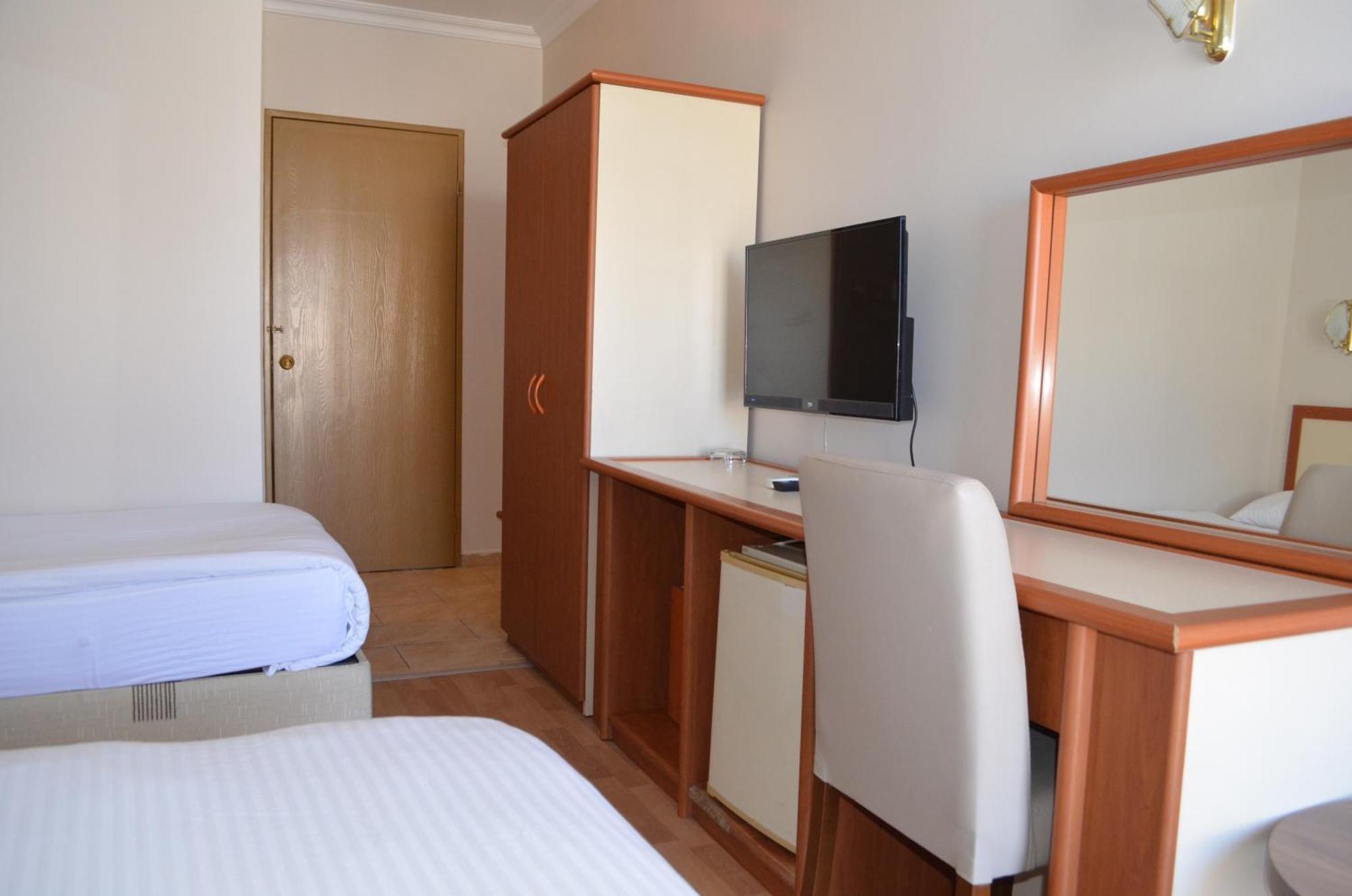 Grand Milano Hotel Ayvalı Camera foto